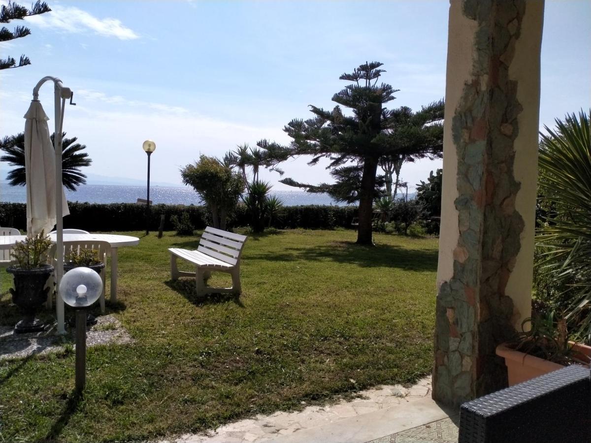 Villa Sullo Stretto Sant'Agata  المظهر الخارجي الصورة