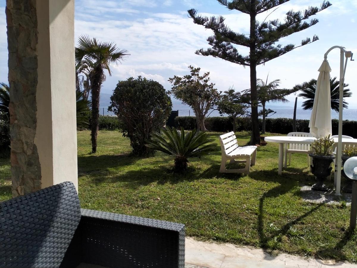 Villa Sullo Stretto Sant'Agata  المظهر الخارجي الصورة