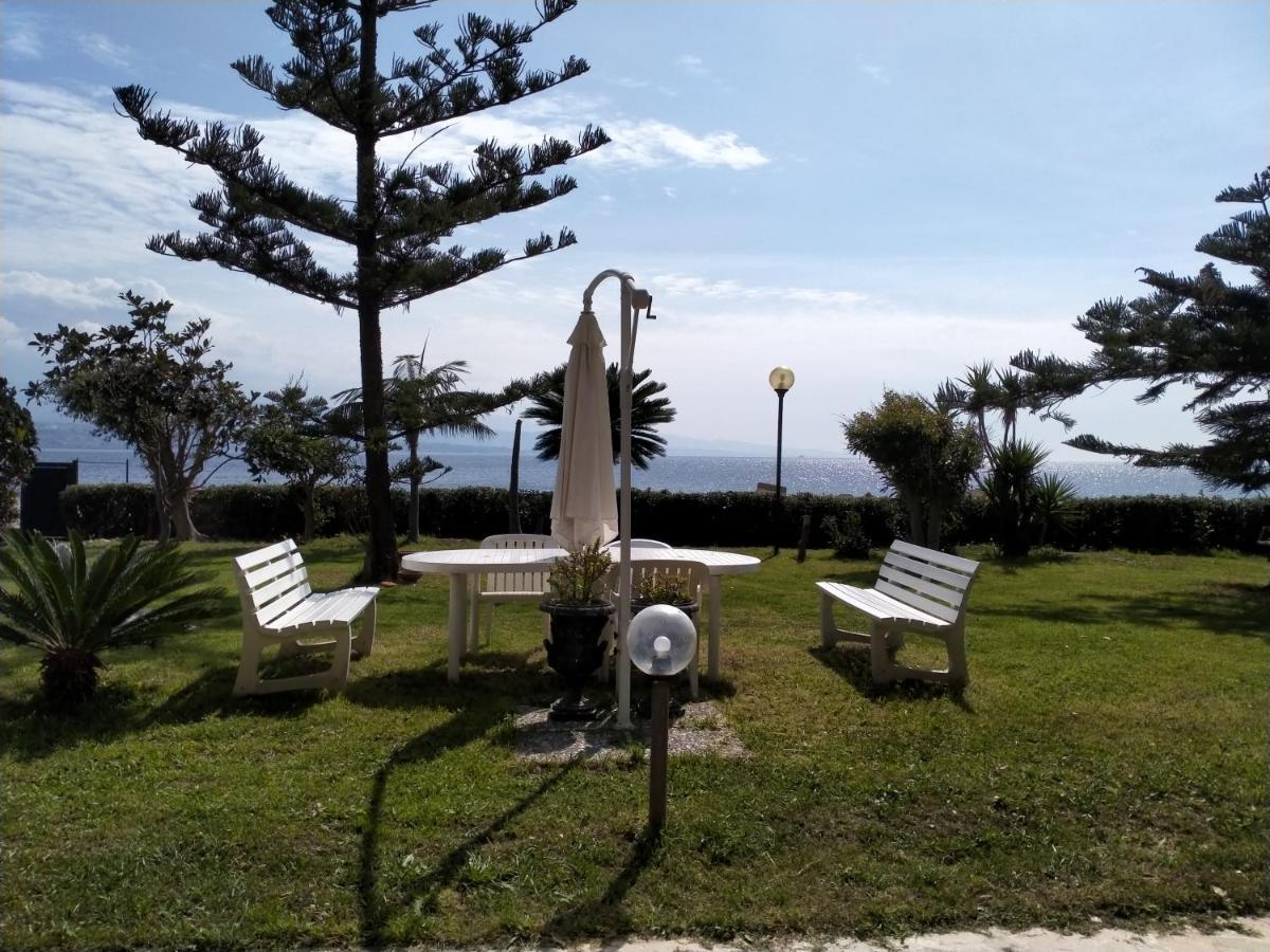 Villa Sullo Stretto Sant'Agata  الغرفة الصورة